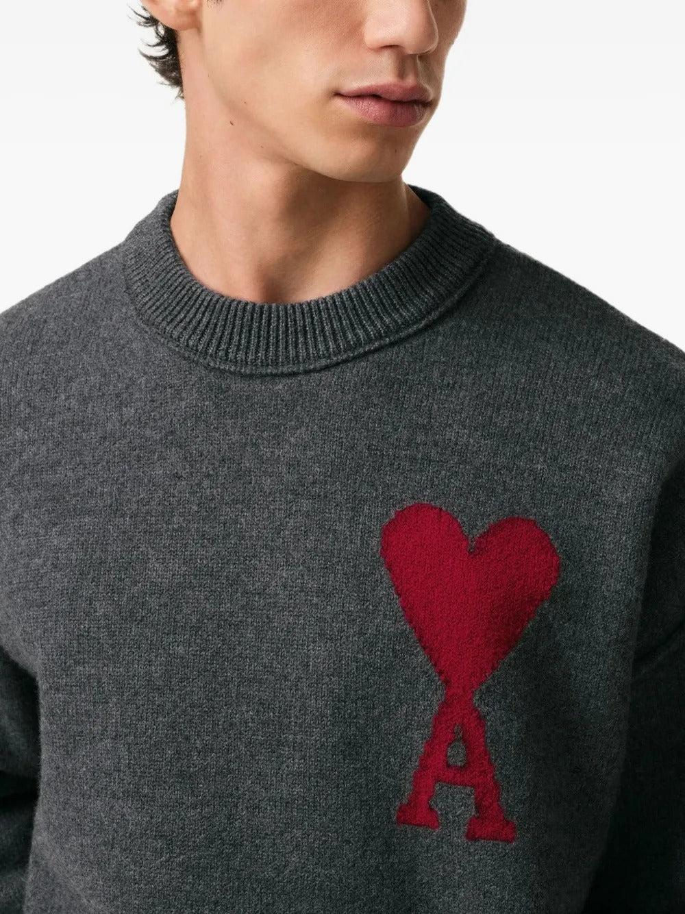 Antrasit Yuvarlak Yaka Yün Kazak (Kırmızı Detaylı)