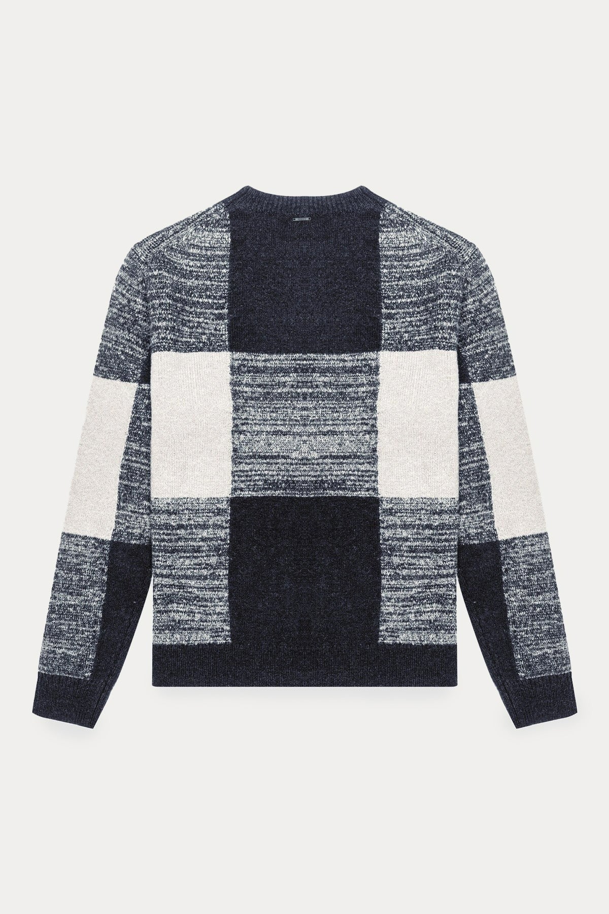 Yuvarlak Yaka Desenli Triko Kazak