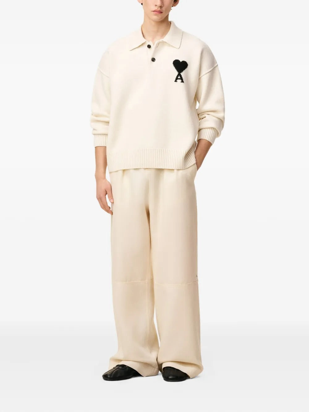 Beyaz Polo Yaka Yün Kazak